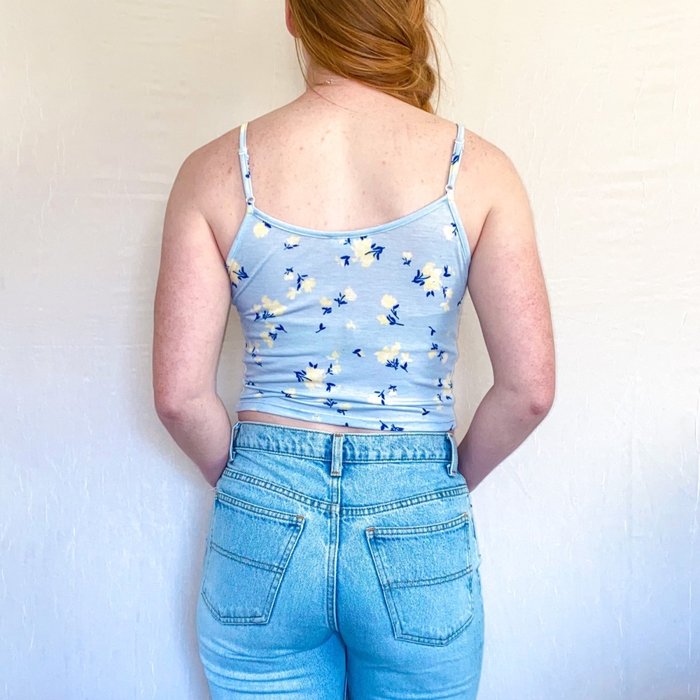 ❌SOKD❌Ivy & Main Blue & Yellow Floral Cropped Tank Top - Picture 2 of 6